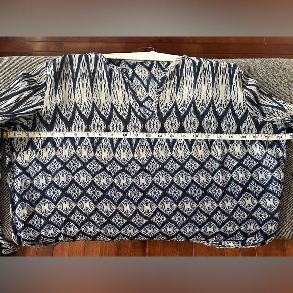 Soft Surroundings Navy and White Patterned Sheer Tunic Blouse Top Size XL - Picture 6 of 7